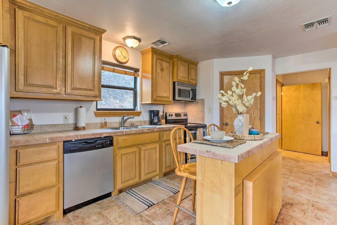 Medicine Park Cabin Rental With Mountain View Экстерьер фото